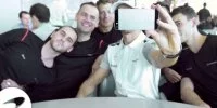 Foto zur Video: Ein Tag im Leben von Jenson Button
