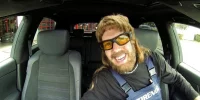 Foto zur Video: Vettel lässt es als wilder Automechaniker fliegen
