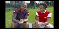 Foto zur Video: Lewis Hamilton im Gespräch mit Thierry Henry