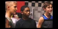 Foto zur Video: Lewis Hamilton: Kartfahren mit Kids
