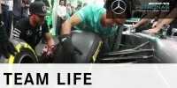 Foto zur Video: Lewis Hamilton beim Reifenwechsel