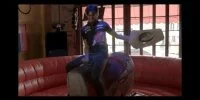 Foto zur Video: Verstappen und Sainz beim Bullriding