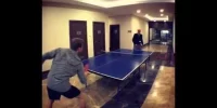 Foto zur Video: Nico vs. Niki: Das Mercedes-Tischtennis-Duell