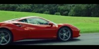 Foto zur Video: Vettel im Rollentausch: Der rasende Sanitäter