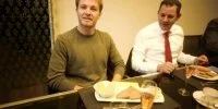 Foto zur Video: Nico Rosberg: Backstage beim Empfang in Wiesbaden