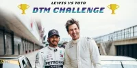 Foto zur Video: Mercedes: Wolff schlägt Hamilton im DTM-Auto