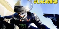 Foto zur Video: #LH44VR46: Onboard mit Hamilton auf der Yamaha